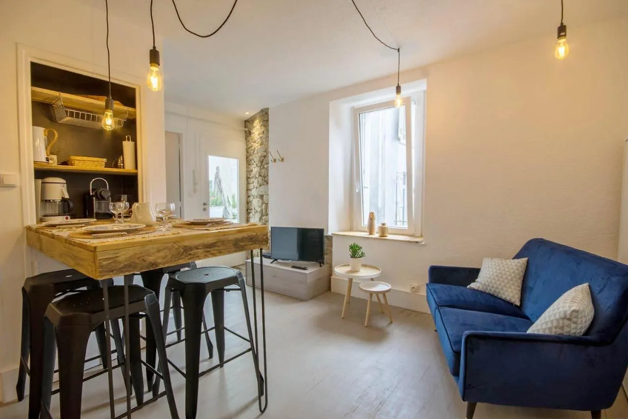 Apartment Ty Laumann Petite Maison Jardin Sur Le Port De Vannes Avec Parking Souterrain