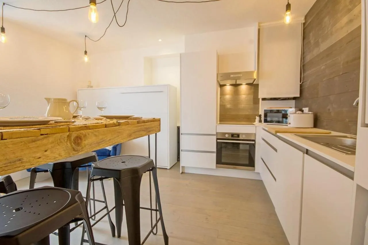 Ty Laumann Petite Maison Jardin Sur Le Port De Vannes Avec Parking Souterrain Apartment